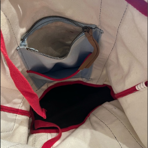 SOLD.  Ed Hardy Tote bag - Picture 9 of 16